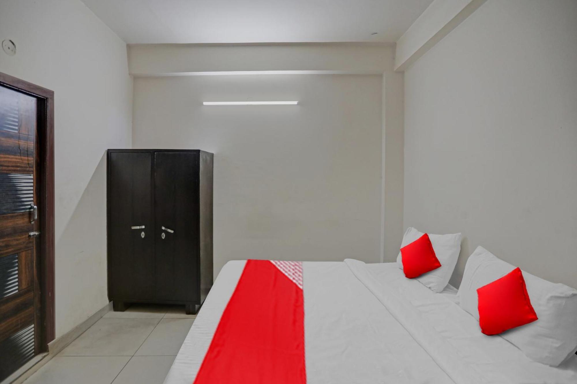Hotel O Vrinda Residency Noida Kültér fotó